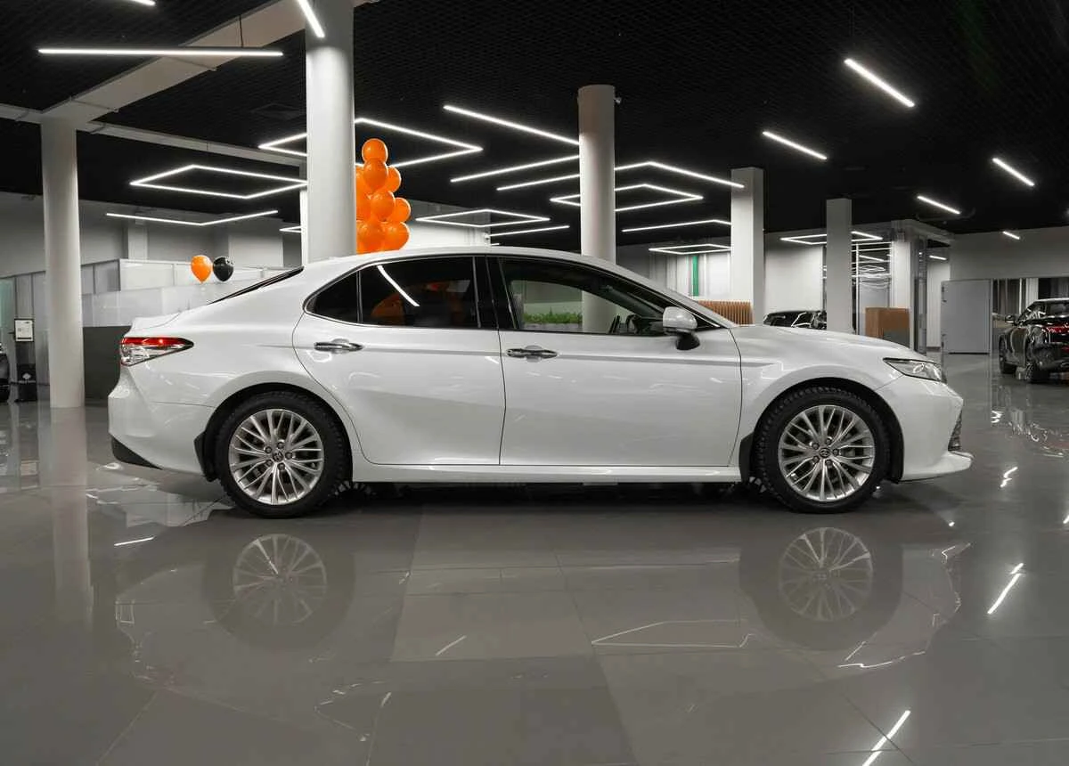 Toyota Camry, 2020