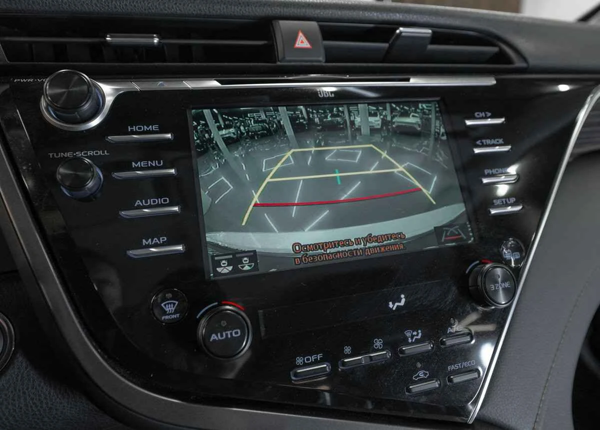 Toyota Camry, 2020