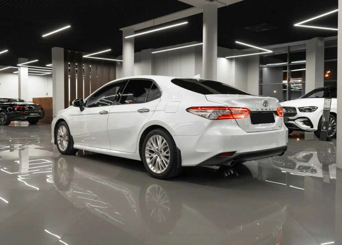 Toyota Camry, 2020