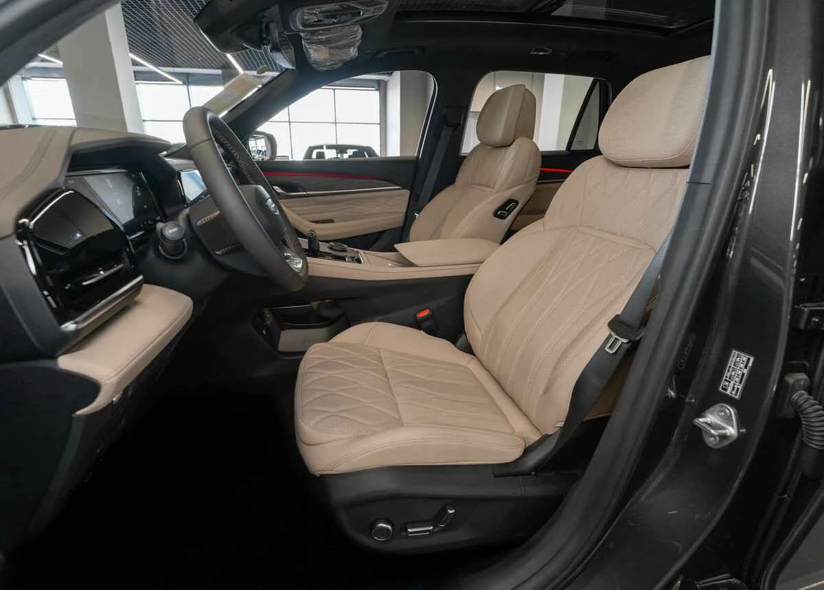 Geely Monjaro (Xingyue L)