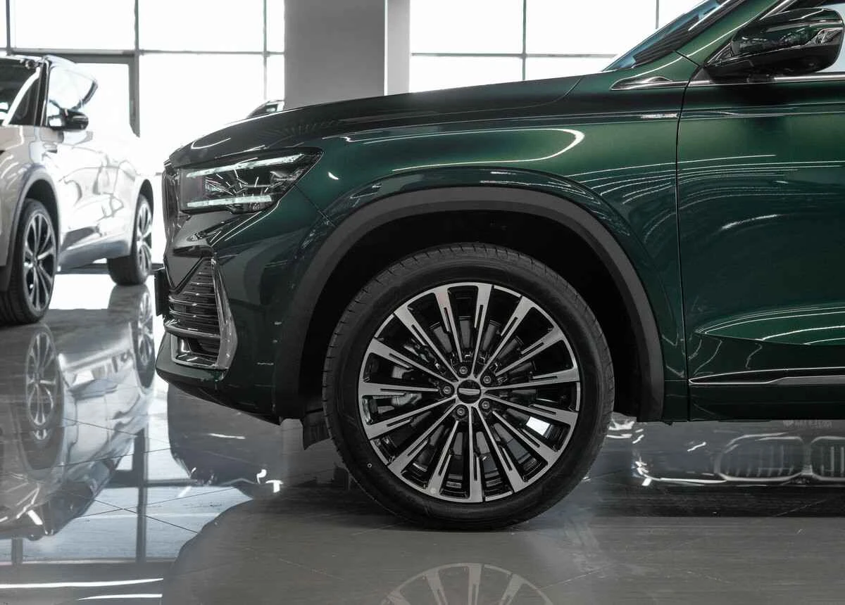 Geely Monjaro (Xingyue L)